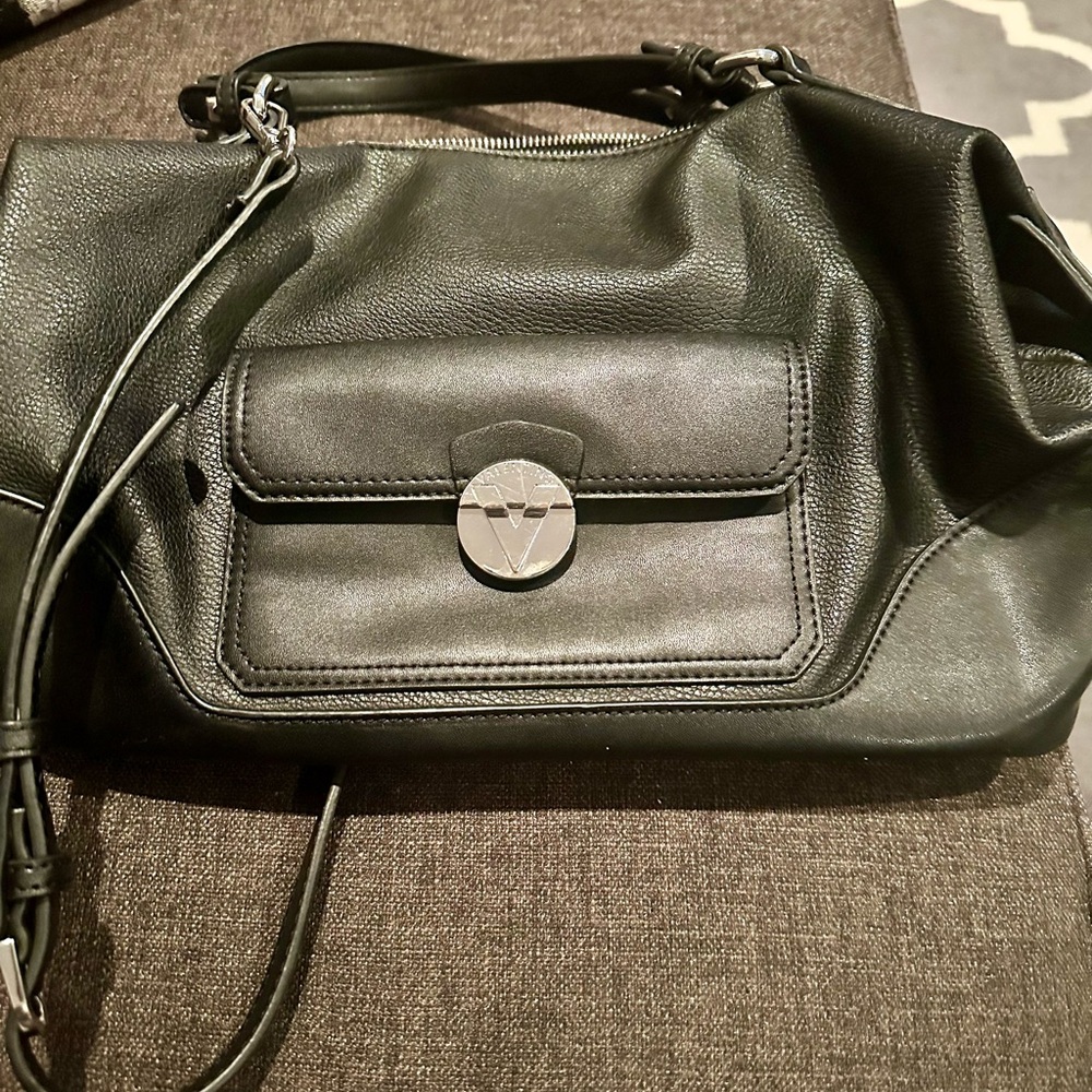 Valentino Elegant Black Leather Handbag